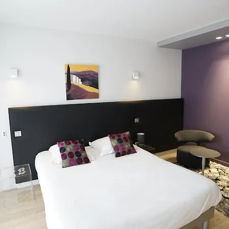 Hotell Logis Relais De 3*