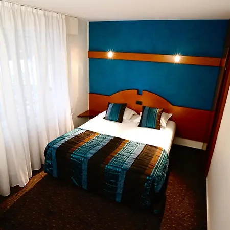 Logis Relais De Hotell Vincey