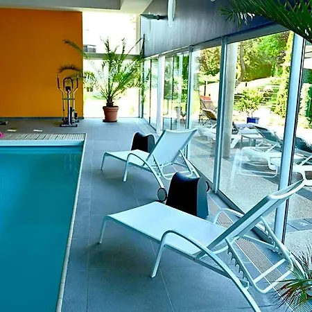 Logis Relais De מלון