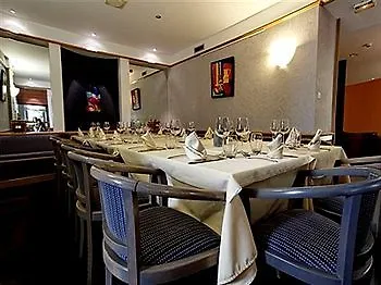 מלון Logis Relais De 3*