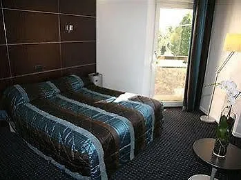 Logis Relais De 3* Венсе
