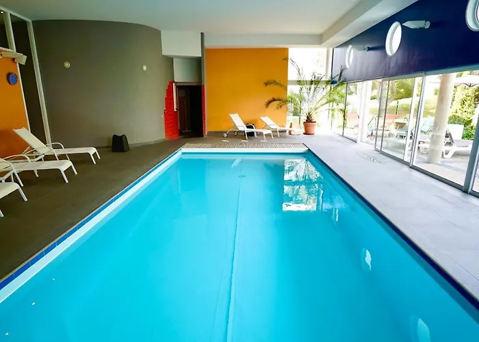 Logis Relais De 万塞