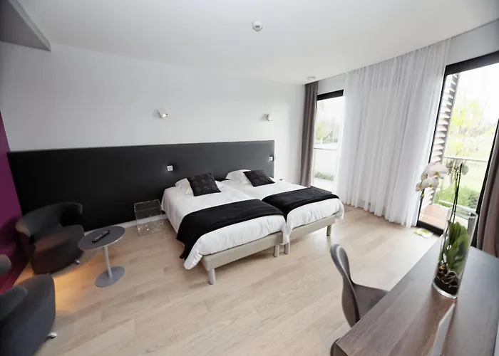 Logis Relais De Hotel 3*